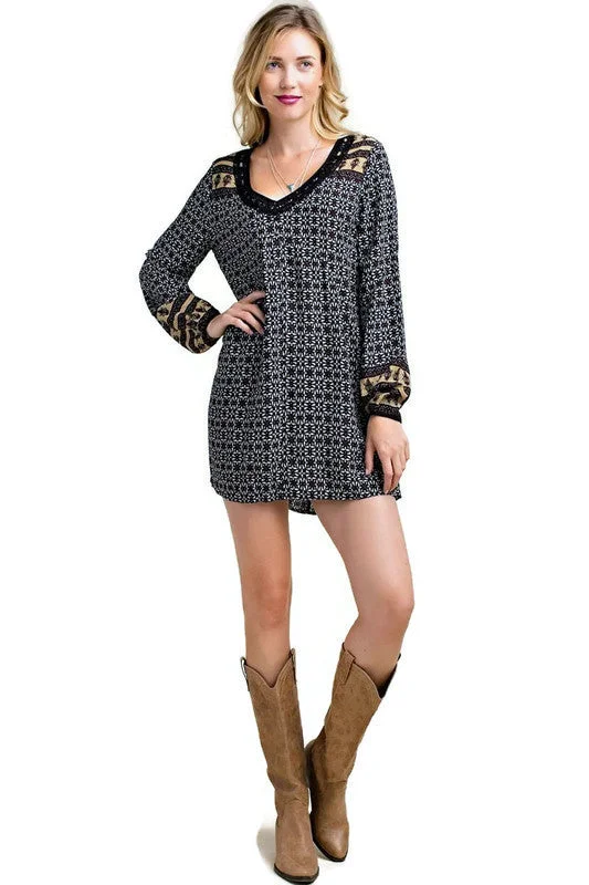 Border Print Swing Dress , Black