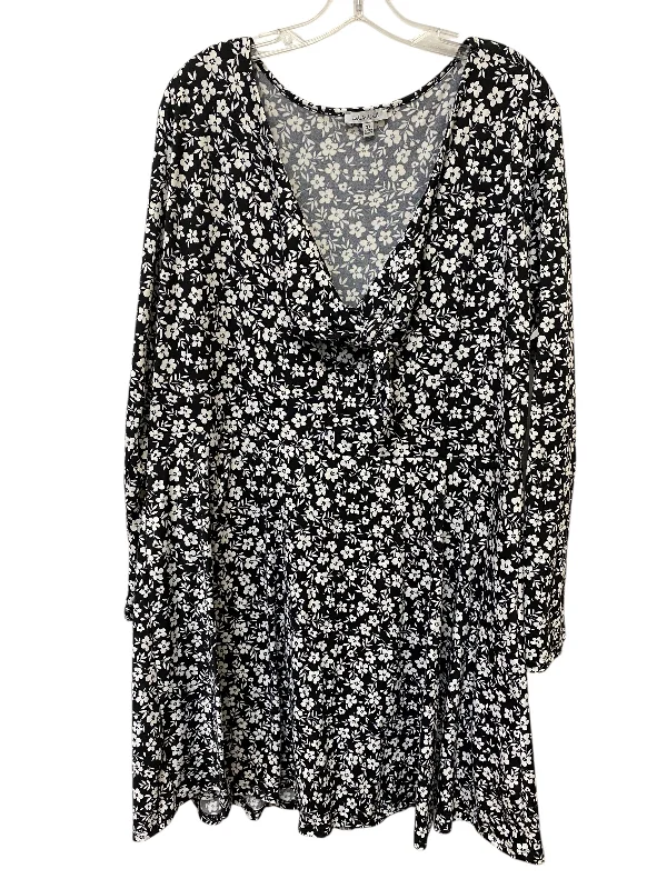 Dress Casual Short By White Birch In Black & White, Size: 3x