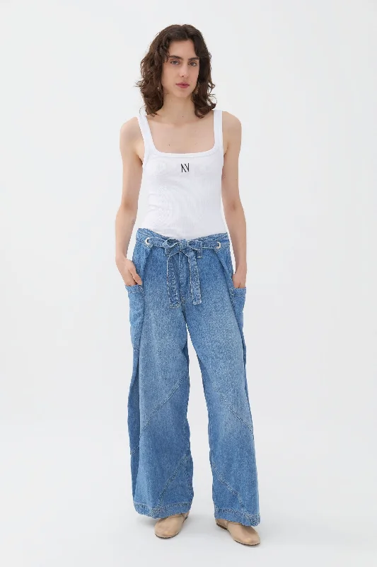 Contrast Top Stitching Pockets Jeans Comfortable Flare Leg Jeans